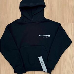 Essentials Kids Black Hoodie size 6-7 year Girls and Boys both can wearing